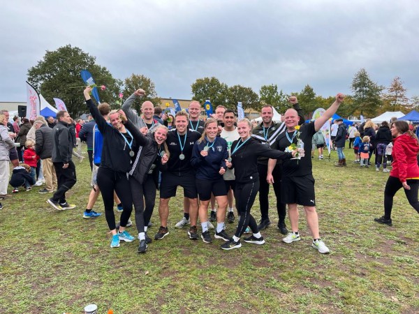 De Wolfskamerloop 5 km gedaan met de groep toppers De Wolfskamerloop 5 km gedaan met de groep toppers